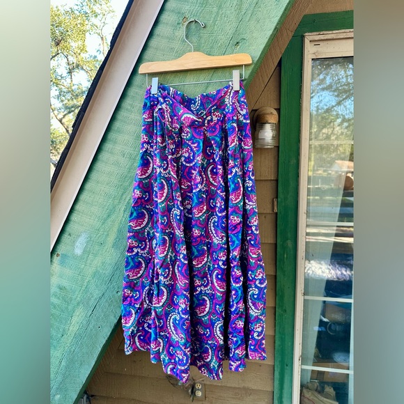 Vogue Dresses & Skirts - Vogue Vibrant Paisley Maxi Skirt Vintage 90s